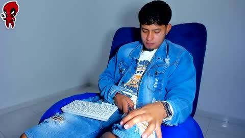  Dominic  online show from May 15, 2026, 3:13 am