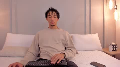 Dominick Star online show from October 30, 2025, 4:36 am