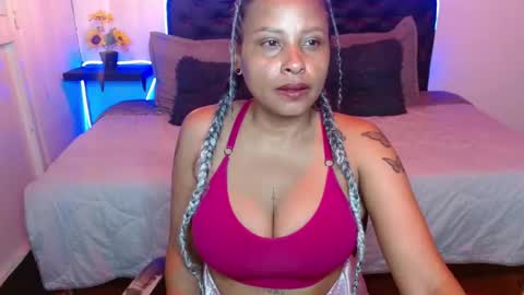  D O M I N K  online show from November 3, 2025, 8:26 am