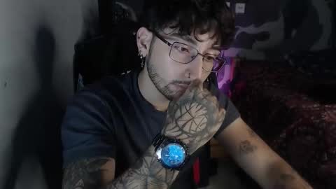 dominus_kane online show from November 24, 2025, 1:38 am