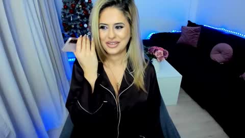 Snapshot of domtessa chatting on January 6, 2026, 7:06 pm Tessa online show from January 6, 2026, 7:06 pm