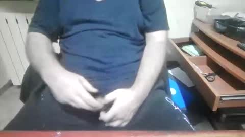 domynius10 online show from March 4, 2026, 7:03 am