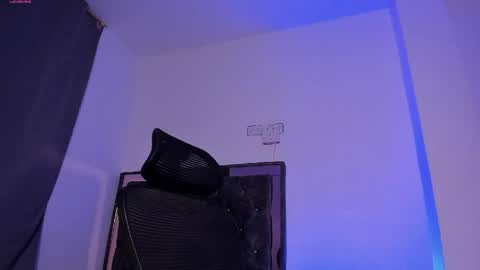 Donat Independent Model online show from April 16, 2026, 1:50 am