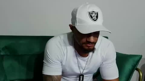 Snapshot of dong_masterson chatting on February 25, 2026, 1:26 am Gifted online show from February 25, 2026, 1:26 am