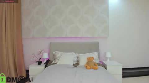 Snapshot of donnaaa_evans chatting on February 18, 2026, 11:55 pm Donna On GMT2 Mon-Fri 3-9 AM online show from February 18, 2026, 11:55 pm