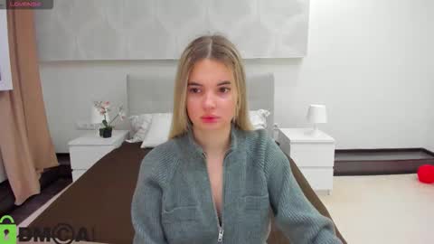 Snapshot of donnaaa_evans chatting on February 22, 2026, 11:47 pm Donna On GMT2 Mon-Fri 3-9 AM online show from February 22, 2026, 11:47 pm