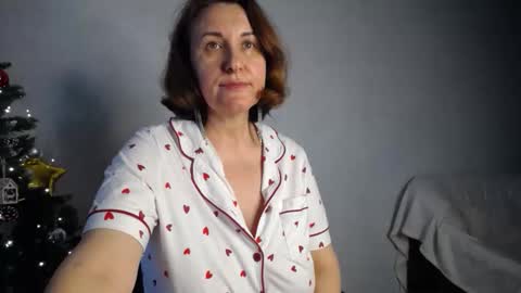 Tatiana 43 curvy sexy body and Joanna redhead 39 years online show from January 5, 2026, 5:27 pm