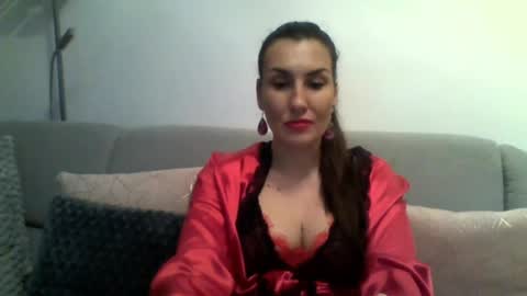 DonnaLive online show from April 7, 2026, 8:20 pm