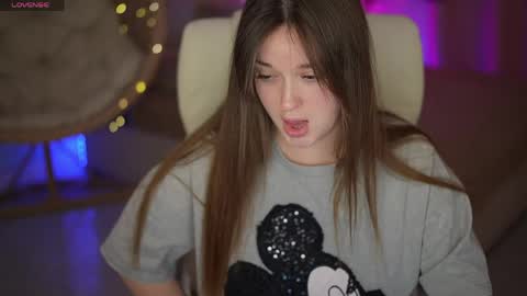 DONNA online show from April 16, 2026, 6:25 am