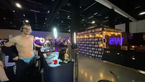 Donny online show from November 9, 2025, 9:46 pm