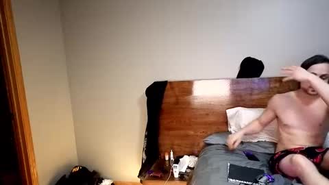 Snapshot of dontlookatus chatting on February 1, 2026, 7:40 am money makes her wet online show from February 1, 2026, 7:40 am