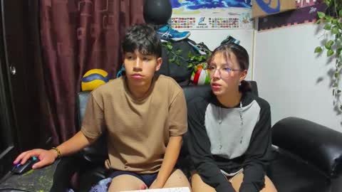 Snapshot of donuts_dd chatting on September 25, 2025, 6:39 am Donuts DD online show from September 25, 2025, 6:39 am