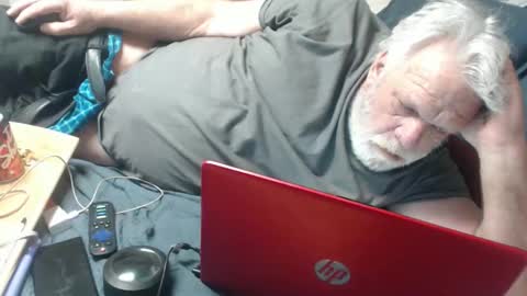 Snapshot of doouugcumming chatting on April 7, 2026, 5:57 pm cummingdoouug online show from April 7, 2026, 5:57 pm