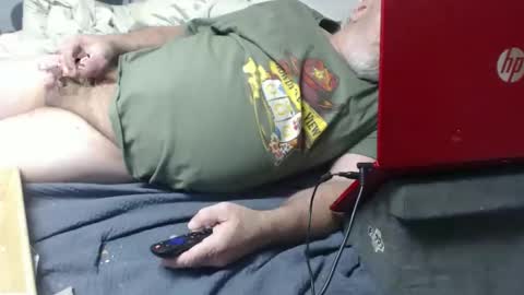 Snapshot of doouugcumming chatting on April 23, 2026, 8:33 pm cummingdoouug online show from April 23, 2026, 8:33 pm