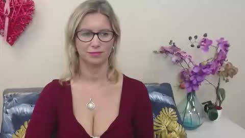 DoreenSexy online show from October 10, 2025, 7:51 am