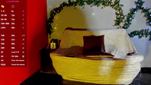 Nicolle online show from December 15, 2025, 8:57 pm