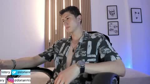 dorian_mystery online show from June 2, 2026, 12:01 am