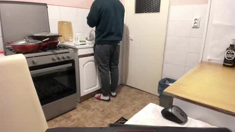 menu  below online show from December 5, 2024, 5:37 am