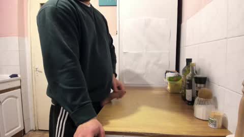 menu  below online show from February 28, 2025, 7:14 pm