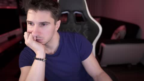 Dorian Reyes online show from January 23, 2025, 4:41 am