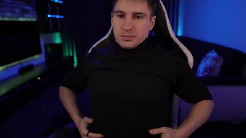 Dorian Reyes online show from March 2, 2025, 10:05 pm