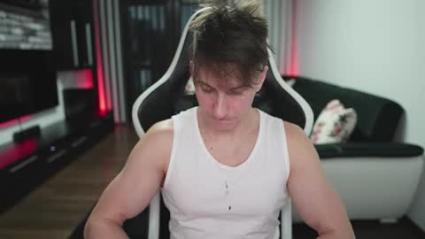 Dorian Reyes online show from October 26, 2025, 9:42 pm