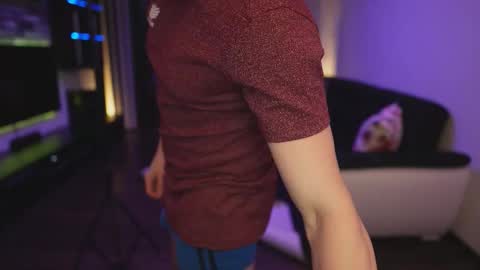 Snapshot of dorianreyes chatting on February 9, 2026, 11:20 pm Dorian Reyes online show from February 9, 2026, 11:20 pm