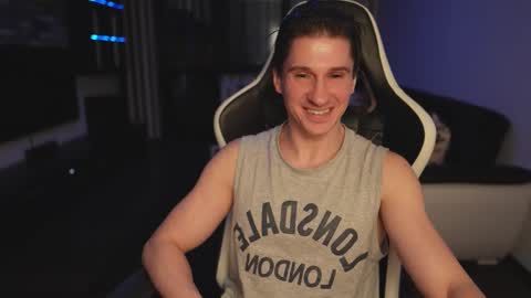 Snapshot of dorianreyes chatting on March 8, 2026, 1:03 am Dorian Reyes online show from March 8, 2026, 1:03 am