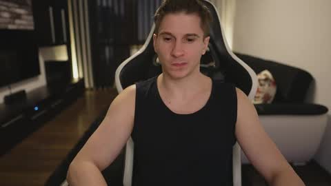 Dorian Reyes online show from April 28, 2026, 2:27 am