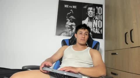 dorman_boy online show from April 15, 2026, 2:29 am