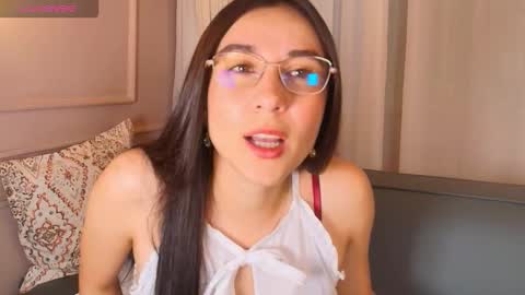dorothy_valerisse online show from March 26, 2026, 10:32 am