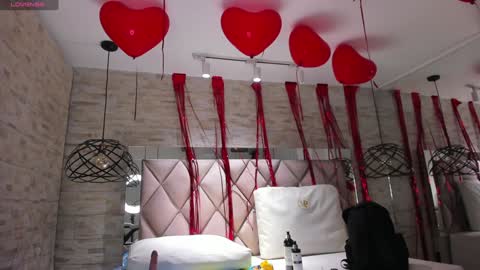  DOROTHY online show from February 8, 2025, 4:03 am