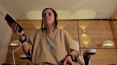  DOROTHY online show from February 26, 2025, 4:36 am