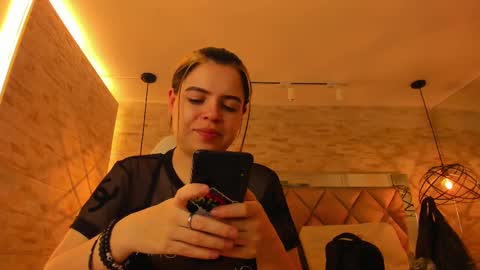  DOROTHY online show from February 28, 2025, 3:04 am