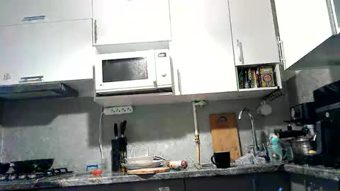 Dorrie Ann online show from September 21, 2025, 4:03 am