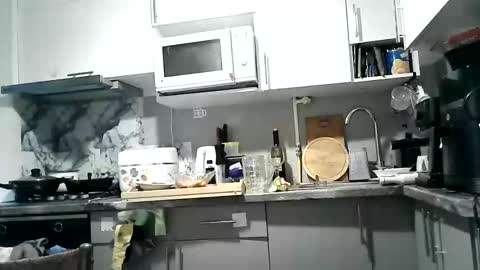 Dorrie Ann online show from November 16, 2025, 5:13 am