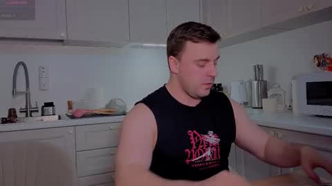 Snapshot of dosilasa chatting on December 19, 2025, 8:27 pm Sasha online show from December 19, 2025, 8:27 pm