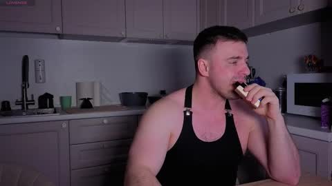 Snapshot of dosilasa chatting on January 7, 2026, 7:38 pm Sasha online show from January 7, 2026, 7:38 pm