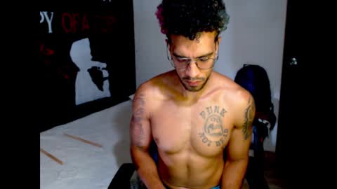 Snapshot of dostoyrodia_34 chatting on January 22, 2025, 4:13 am will online show from January 22, 2025, 4:13 am