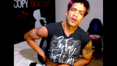 Snapshot of dostoyrodia_34 chatting on January 28, 2025, 8:58 pm will online show from January 28, 2025, 8:58 pm