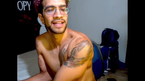 Snapshot of dostoyrodia_34 chatting on February 7, 2025, 6:45 pm will online show from February 7, 2025, 6:45 pm