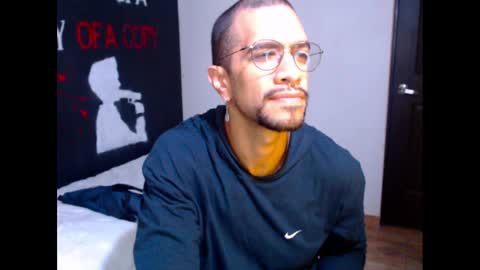 Snapshot of dostoyrodia_34 chatting on February 23, 2025, 4:35 pm will online show from February 23, 2025, 4:35 pm