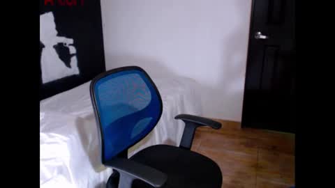 Snapshot of dostoyrodia_34 chatting on February 26, 2025, 3:42 am will online show from February 26, 2025, 3:42 am