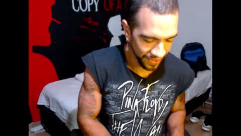 Snapshot of dostoyrodia_34 chatting on March 4, 2025, 7:54 pm will online show from March 4, 2025, 7:54 pm