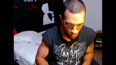 Snapshot of dostoyrodia_34 chatting on March 4, 2025, 11:43 pm will online show from March 4, 2025, 11:43 pm