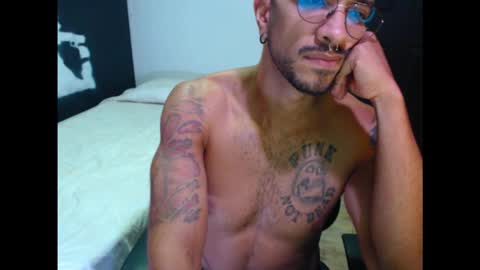Snapshot of dostoyrodia_34 chatting on September 16, 2025, 3:07 am will online show from September 16, 2025, 3:07 am