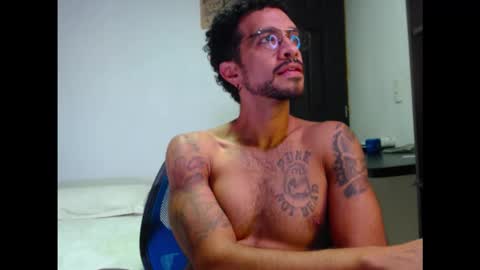 Snapshot of dostoyrodia_34 chatting on October 15, 2025, 4:56 am will online show from October 15, 2025, 4:56 am