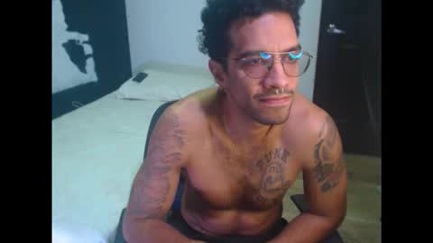 Snapshot of dostoyrodia_34 chatting on October 23, 2025, 1:38 am will online show from October 23, 2025, 1:38 am