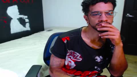 Snapshot of dostoyrodia_34 chatting on November 27, 2025, 2:02 am will online show from November 27, 2025, 2:02 am