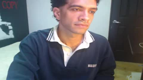 Snapshot of dostoyrodia_34 chatting on December 2, 2025, 2:39 am will online show from December 2, 2025, 2:39 am